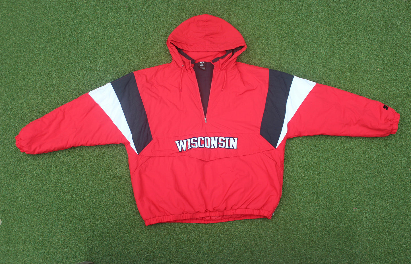 VINTAGE 90s | Wisconsin Pullover Starter Jacket w/Removable Hood | Size XL