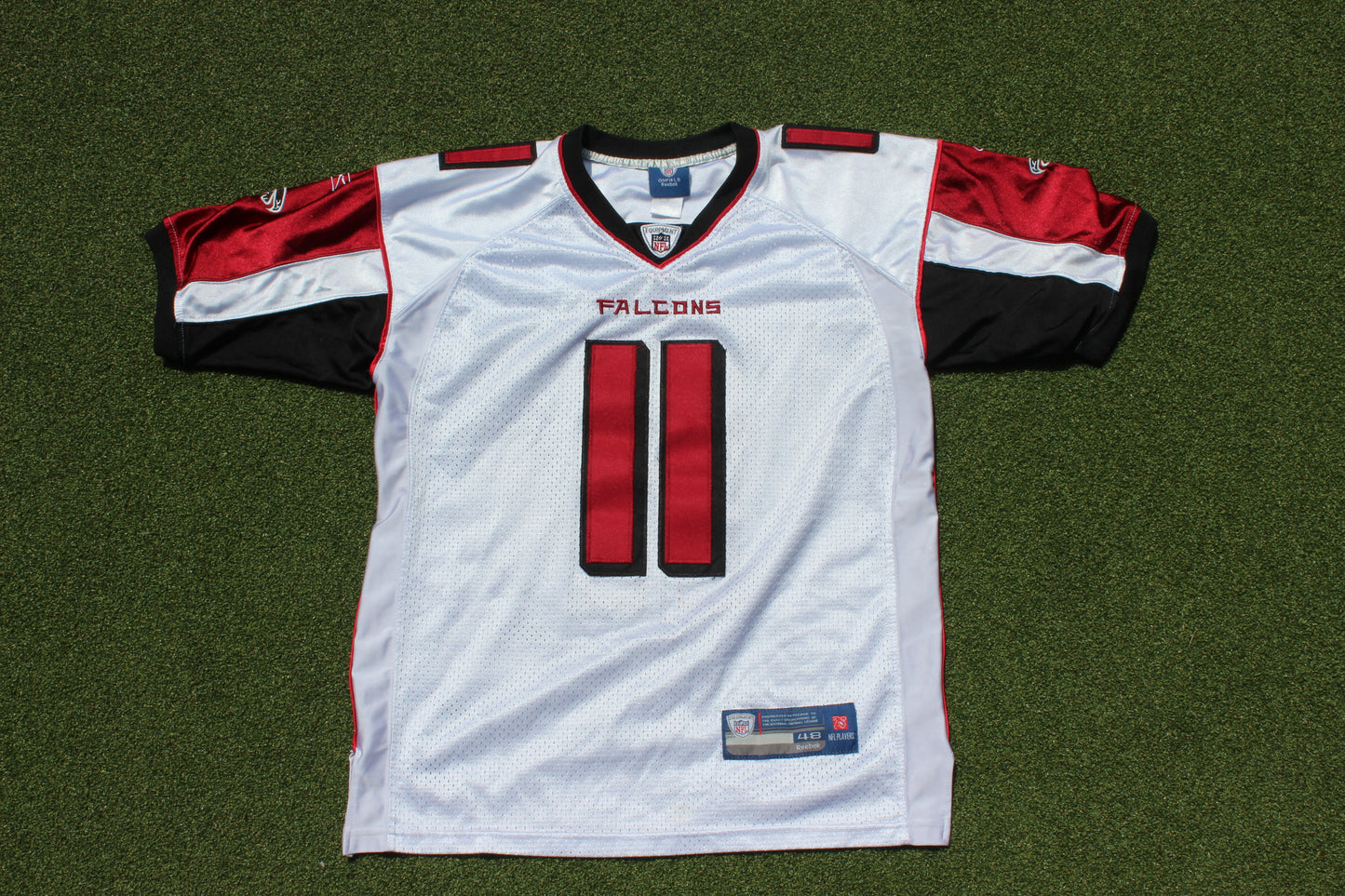 VINTAGE | Atlanta Falcons Away Jersey #11 Julio Jones | Size 48 (L)