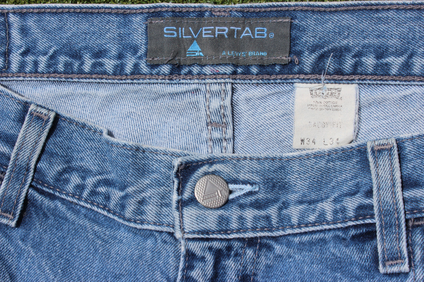 VINTAGE 00s | Levi’s SilverTab Y2K Jeans | Size 34x34