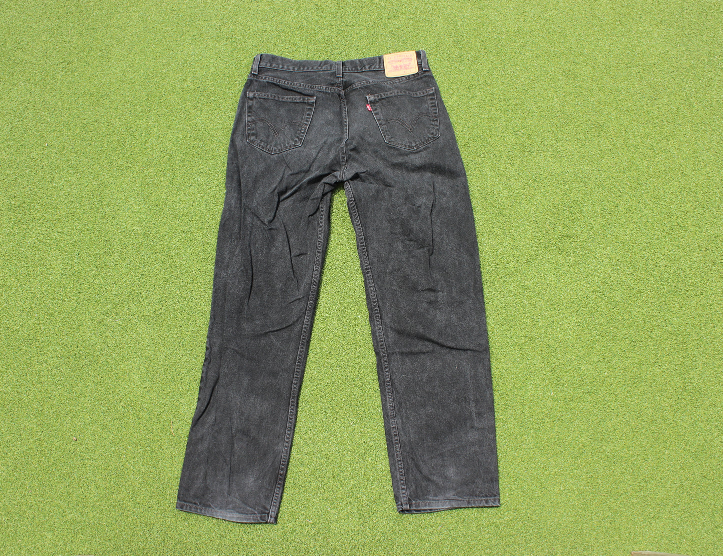 VINTAGE | Relaxed Fit Levi’s Jeans | Size 36x34