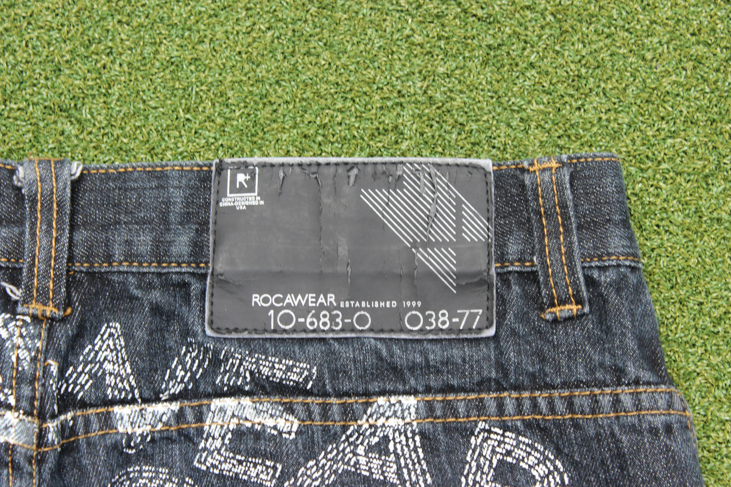 VINTAGE 00s | Rocawear Back Graphic Y2K Jeans | Size 36