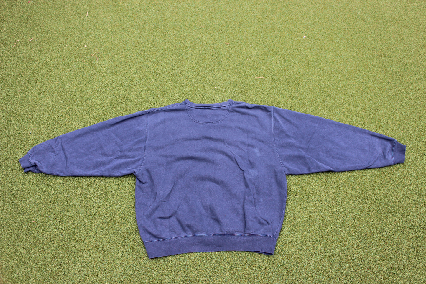 VINTAGE 00s | Yale University Nike Center Swoosh Crewneck | Size XL