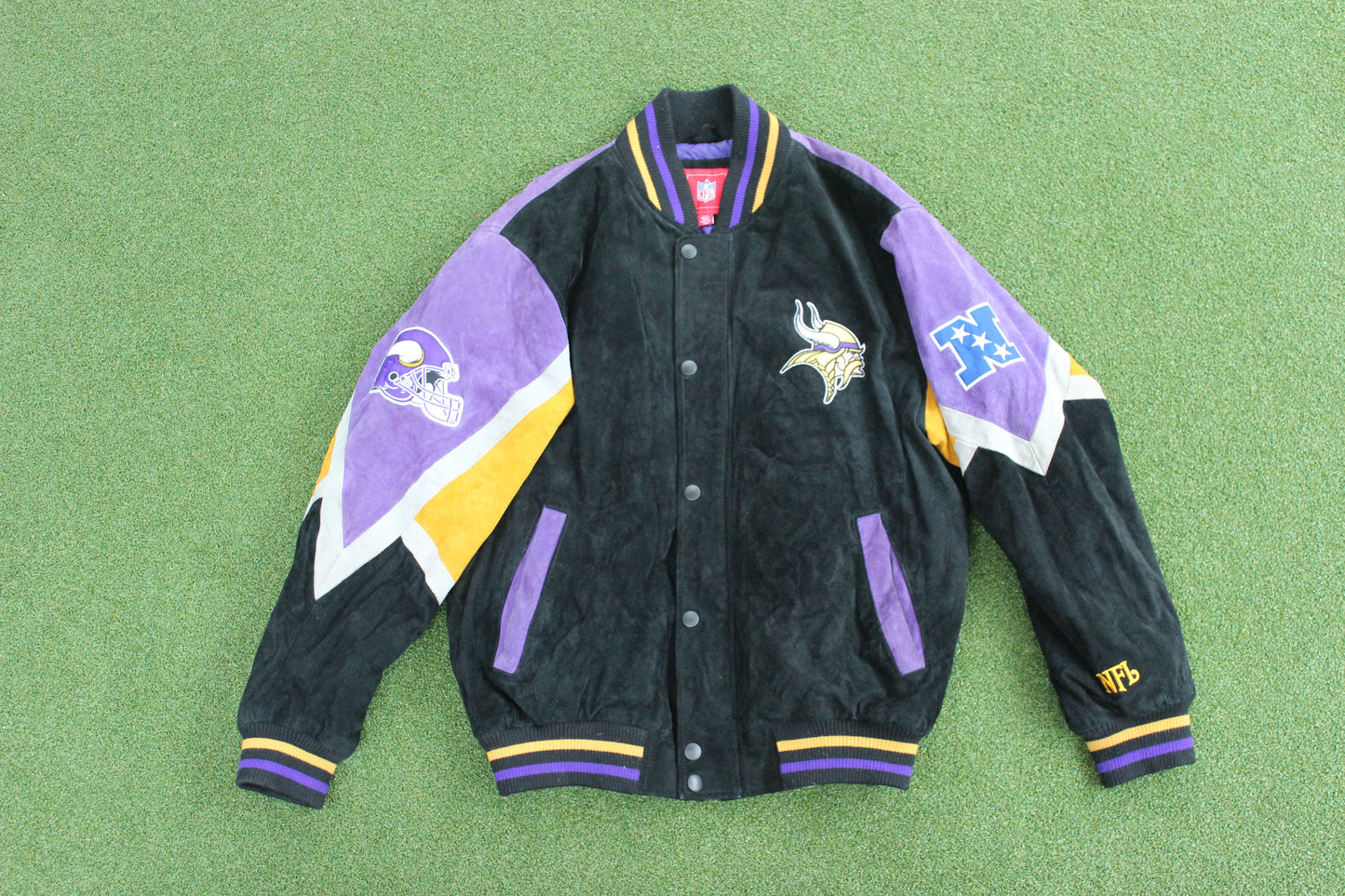 VINTAGE 90s | Minnesota Vikings Suede Jacket | Size L