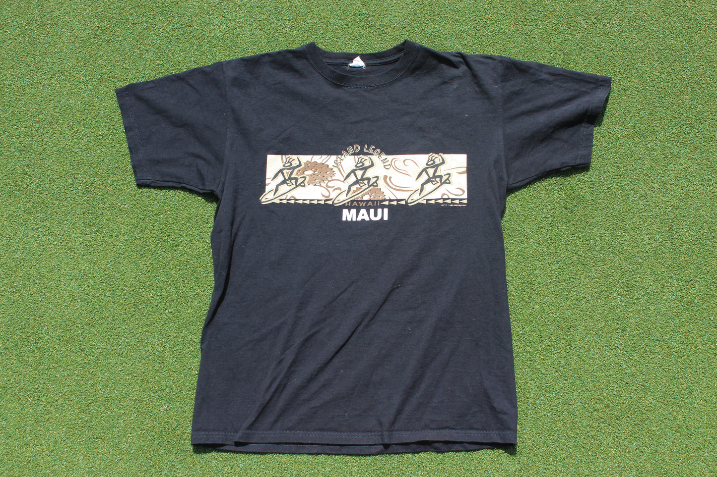 VINTAGE | Island Legend Maui, Hawaii T-Shirt | Size L