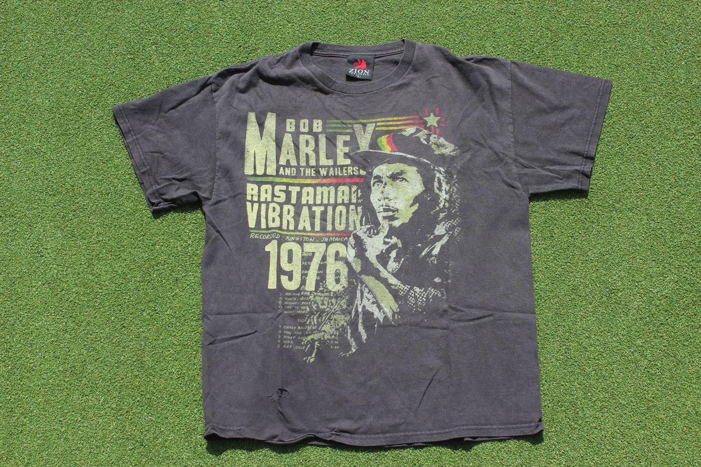 VINTAGE | Bob Marley Rastaman 1976 Vibration Album T-Shirt | Size L