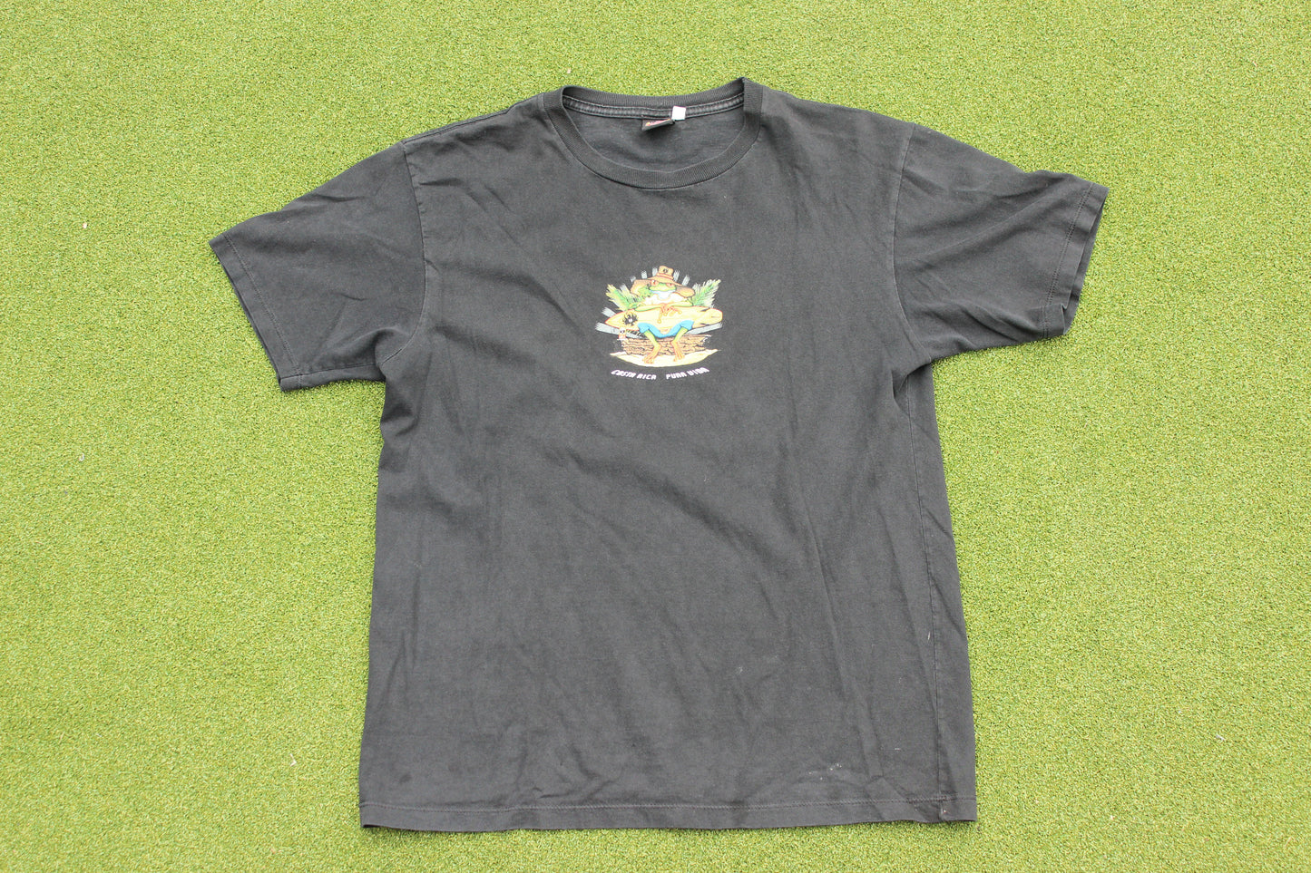 VINTAGE | Imperial Beer Costa Rica T-Shirt | Size L