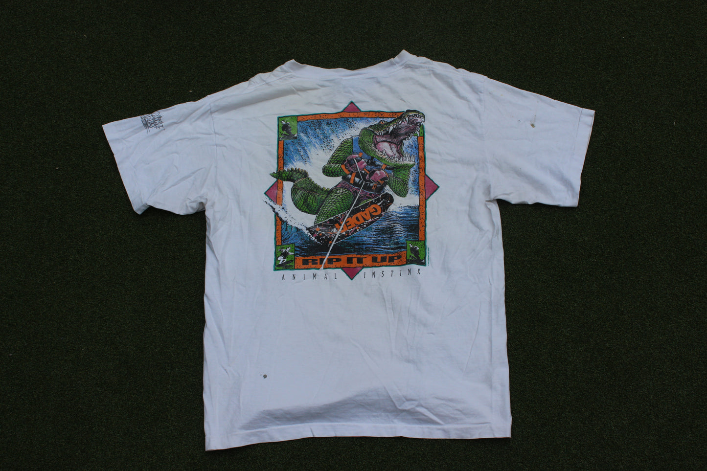 VINTAGE | Animal Insinx Full Back Graphic T-Shirt | Size XL